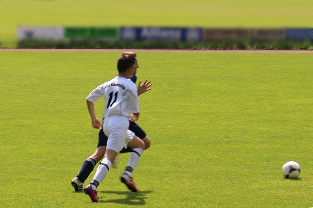 员的缺席 员的缺席